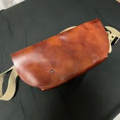 希少ホワイト Uni&co ユニアンドコー メッセンジャーバッグ - メルカリ