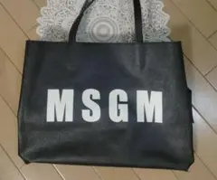 MSGM ロゴプリント トートバッグ 合成皮革 大容量 大型 肩掛け ブラックのサムネイル