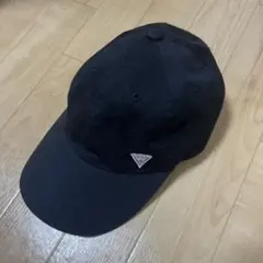 GUESS　ゲス　キャップ　ブラック　黒　シンプルのサムネイル