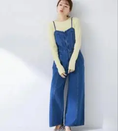 【アーバンリサーチ　サニーレーベル】デニムシャーリングビスチェサロペット