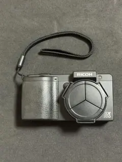 ㉕RICOH GX200 コンパクトデジタルカメラ 本体のサムネイル