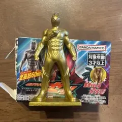 仮面ライダーゼッツ　フィギア付きチョコスナック　金色バージョン