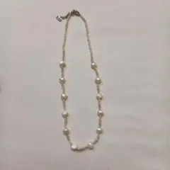 ホワイトパールとビーズのネックレス