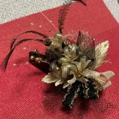 ゴールド・ブラック フラワーコサージュ
