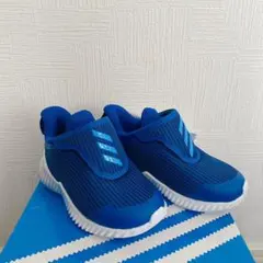 adidas アディダス スニーカー