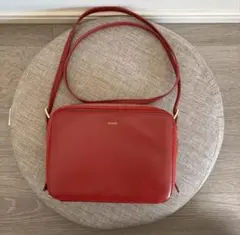 BEAURE レッド ショルダーバッグ