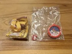 サンリオ　レッスンバッグキーホルダー、壁掛け時計風クリップキーホルダー