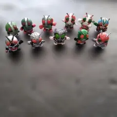 仮面ライダー デフォルメフィギュア 4種セット - メルカリ