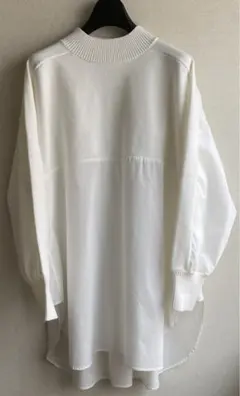 ハイネックシャツ