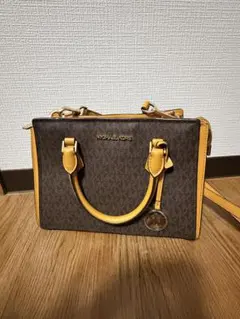 Michael Kors ショルダーバッグ ミディアム ブラウン/イエロー