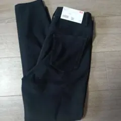 新品　UNIQLO ウルトラストレッチクロップドレギンスパンツ s ブラック　黒