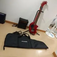 【たびと】FERNANDES ZO-３エレキギター 専用ケース付きY Fernandes ZO-3 芸達者 フェルナンデス アンプ内蔵 ソフトケース付