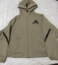 adidas フルジップトラックジャケットのサムネイル