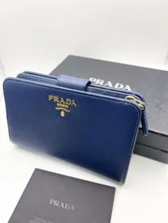 【極美品】PRADA プラダ　サフィアーノ　レザー　二つ折り財布　ブルー