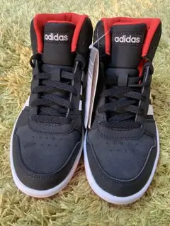【新品】adidas ブラック/レッド ハイカットスニーカー