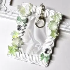 トレカケースデコホイップデコB8 和桜 白×緑 黄緑 金 キーホルダー 花