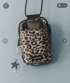 BAYFLOW ベイフロー多機能ライトミニショルダー　ヒョウ柄ショルダーバッグ