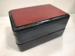 【新品】　◆ 津軽塗 ◆ 三段弁当箱　 　　ロイヤルブルー　大判ハンカチ付 新品】 ◇ 津軽塗 ◇ 三段弁当箱 ロイヤルブルー 大判ハンカチ付