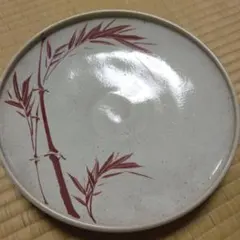 竹模様の陶器皿