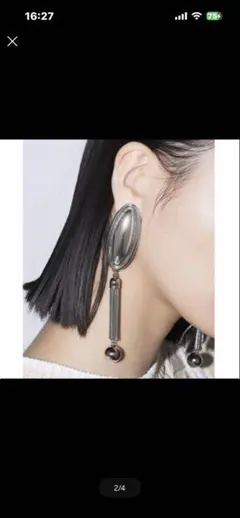 TOGA PULLA メタルモチーフ イヤリングのサムネイル