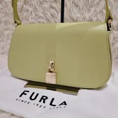 Item thumbnail for item aea35f81-ff0a-403c-bfe7-01d011ea4bb9