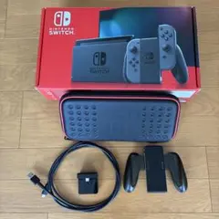 Nintendo Switch ハードケースとJoy-Conグリップ