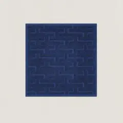 新品　HERMES ハンドタオル　カレ・タオル 《ステアーズ》
