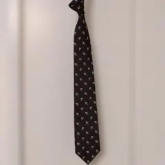 い*う様 幾何学模様のブラウンネクタイ ONLY