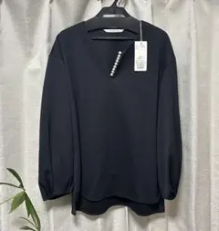 【新品タグ付】Stola. パールデザインブラウス ブラック 36 洗濯可のサムネイル