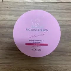 ISA KNOX UV モイスチャー ビッグサンクッションのサムネイル