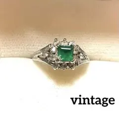 ヴィンテージ　緑石　リング　指輪