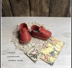 パオラドール　パオラレイナ　靴　ハンドメイドレザーベルトシューズ　 赤