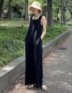 アングリッド♡スクエアネックギャザーデザインロンパース