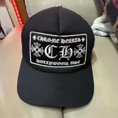CHROME HEARTS トラッカーキャップ