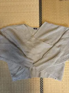 ベージュ アクリルニットセーター Mサイズ
