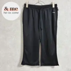 リーボック　ジャージパンツ　クロップド　スリット　ブラック　スポーツウェア