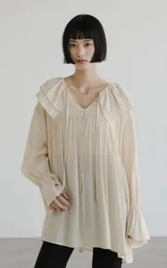 ヨウリュウフリルチュニックブラウス