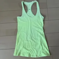 Lululemon 蛍光イエロー タンクトップ