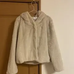 AZUL　フード付き フェイクファーコート　アイボリー