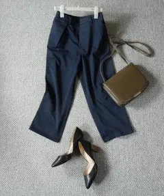 ☆美品☆スピックアンドスパン タッククロップドパンツ