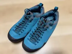언패러렐 어프로치 슈즈 US7