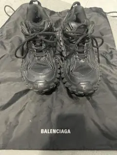 BALENCIAGA defender / bouncerのサムネイル