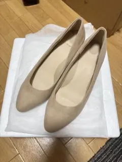 走れる美脚パンプス ベージュ スエード ポインテッドトゥパンプス