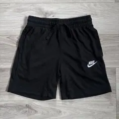 Nike 黒 ハーフパンツ　140