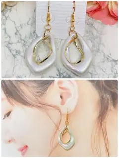 ハンドメイドピアス❤️ゴールドひねりリング×パールホワイトしずくリングピアス❤️