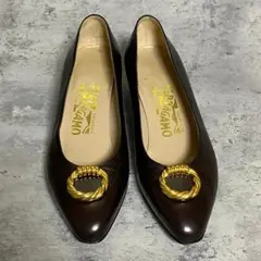 ✨希少✨フェラガモ ゴールドモチーフ パンプス 23.5cm ダークブラウンのサムネイル