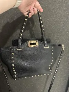 2026年最新】valentino ロックスタッズ バッグの人気アイテム - メルカリ