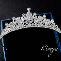 【赤字特価】ウェディングティアラ　ブライダルアクセサリー　 結婚式ヘッドアクセ2