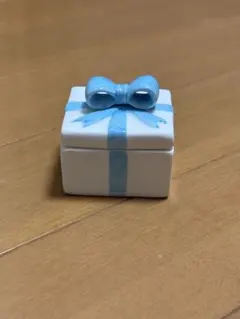 Item thumbnail for item 73889c15-8aaf-4e0a-a181-8a5ff07c8dc8