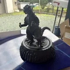 ゴジラ フィギュア 台座付きのサムネイル